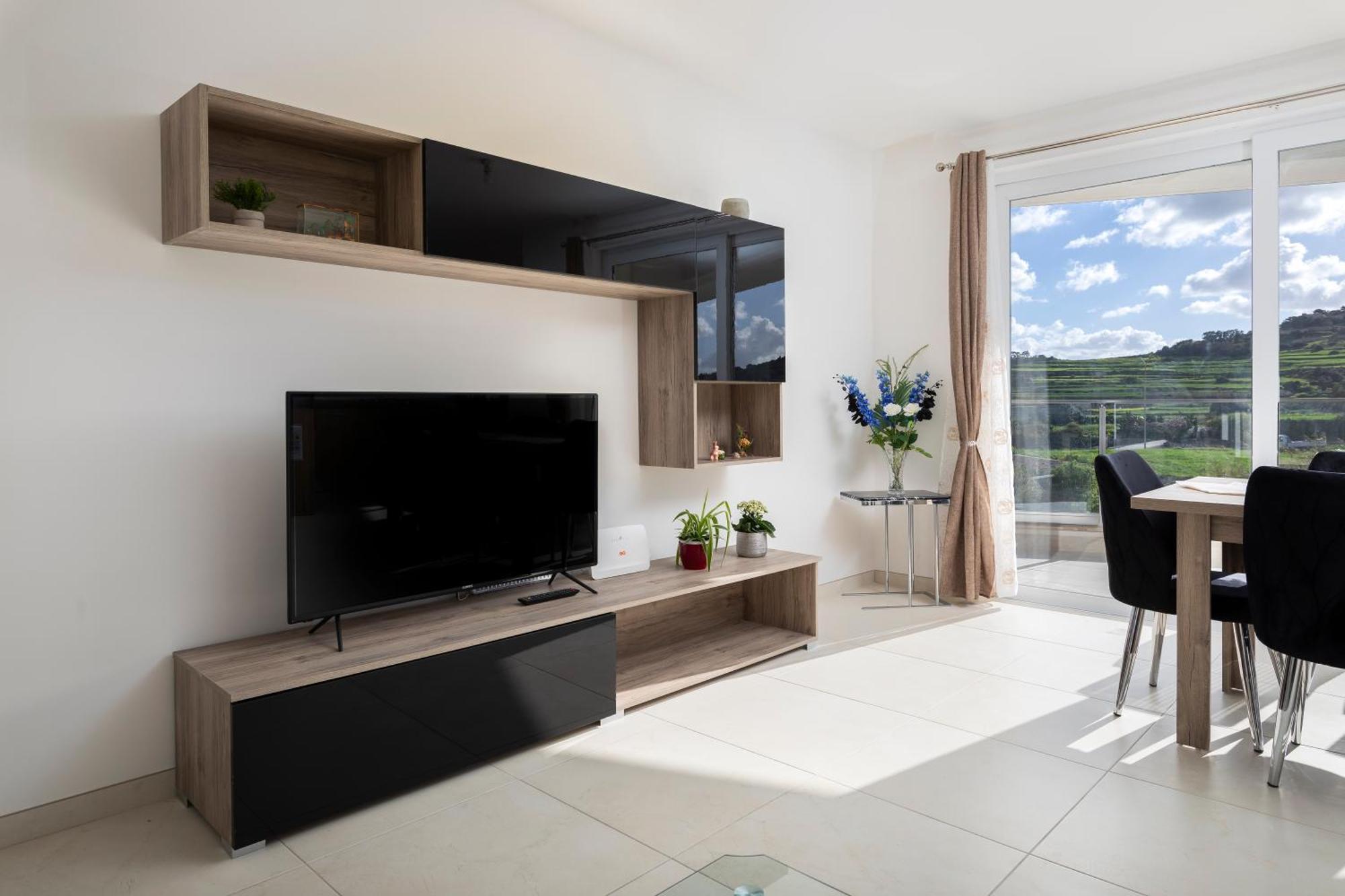 Modern & Spacious 2Br Apartment With Country Views - Close To Xemxija Bay St. Paul's Bay Exterior photo